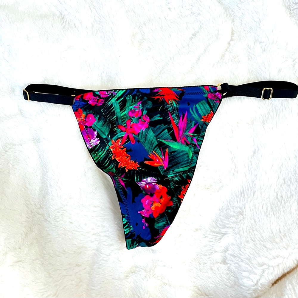 VS G String